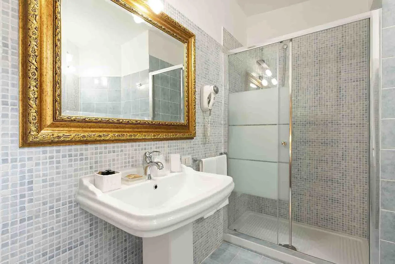 Canova Rooms In Spanish Steps Rome Guest house